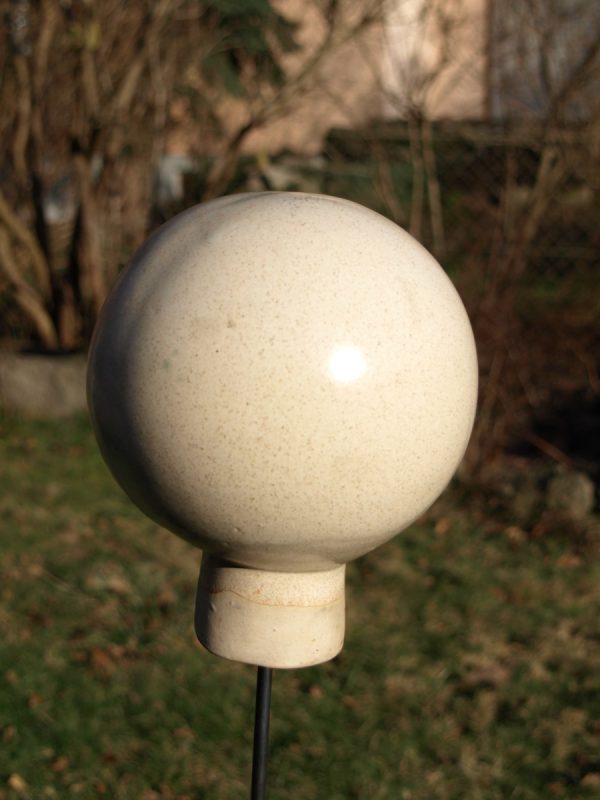 Gartenkugel beige – Bild 2