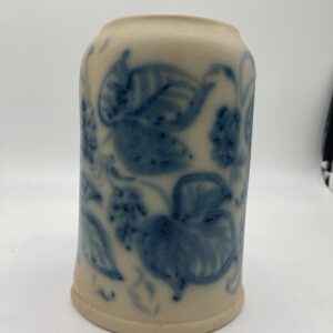 Maßkrug Blaues Blattdekor